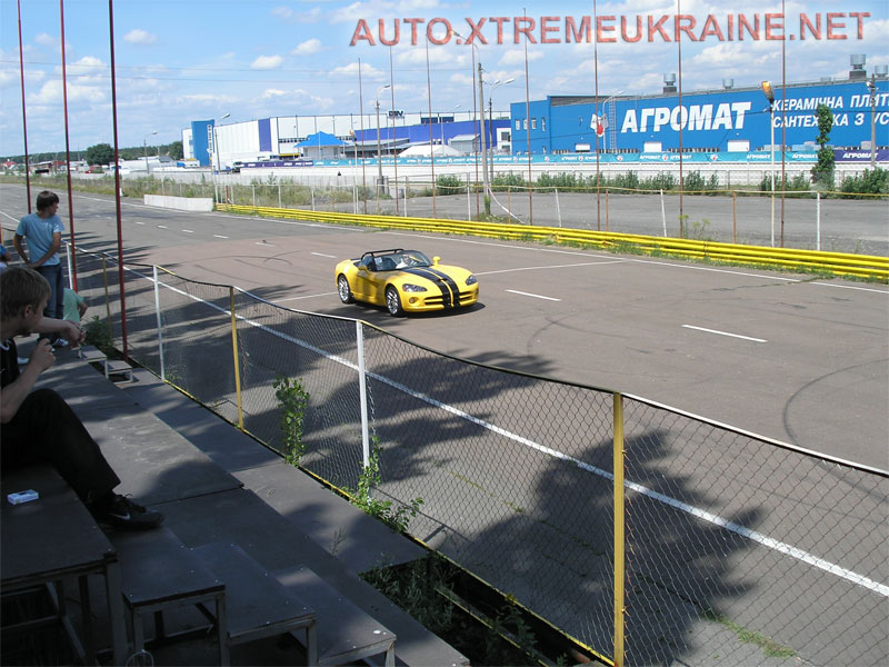 Dodge Viper STR10